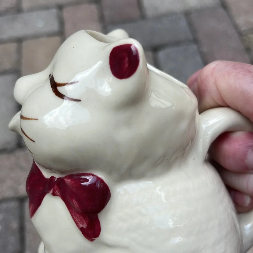Vintage Shawnee Pottery Puss ‘n Boots Kitty Cat Creamer Pitcher
